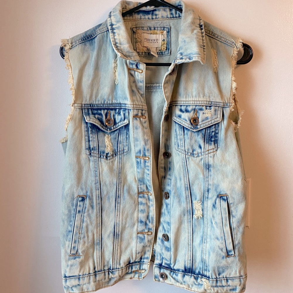 Jean Vest